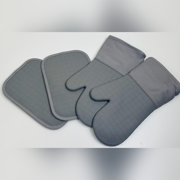 HOMWE Extra Long Silicone Oven Mitts and Pot Holders 4-Piece Set Gray Heavy Duty - Picture 1 of 3